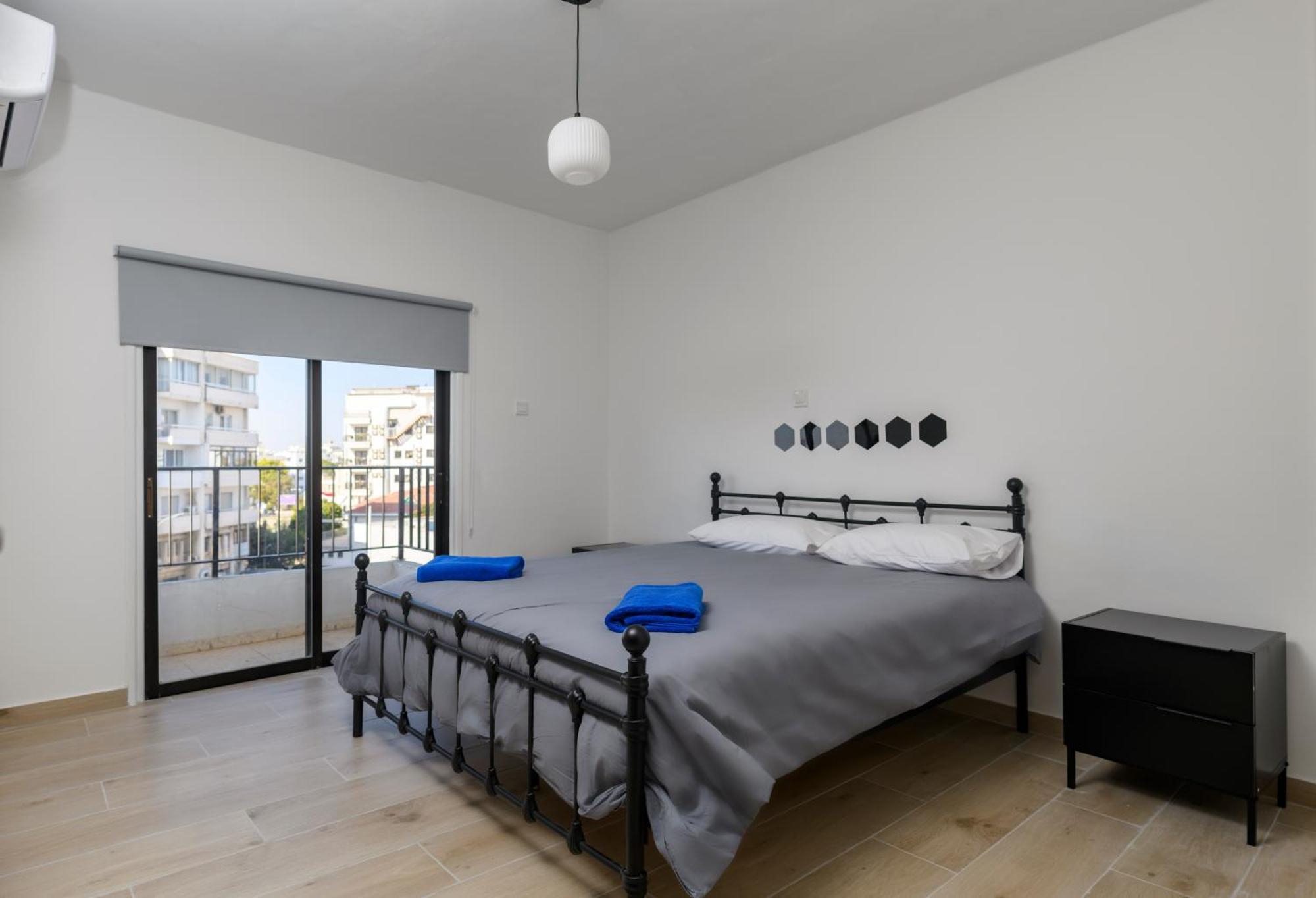 Ollies 3 Bedroom Apartment Larnaca Dış mekan fotoğraf