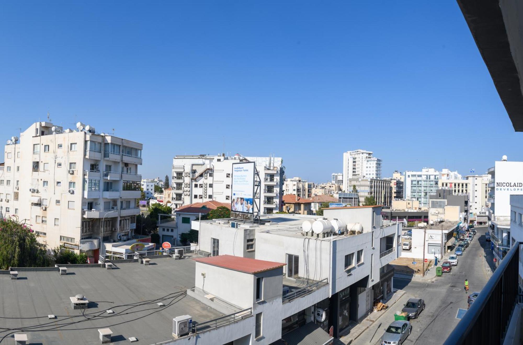 Ollies 3 Bedroom Apartment Larnaca Dış mekan fotoğraf